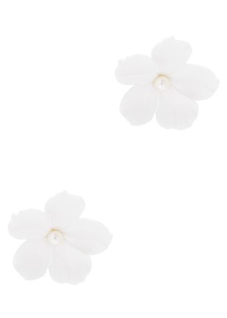 Verone white floral stud earrings 